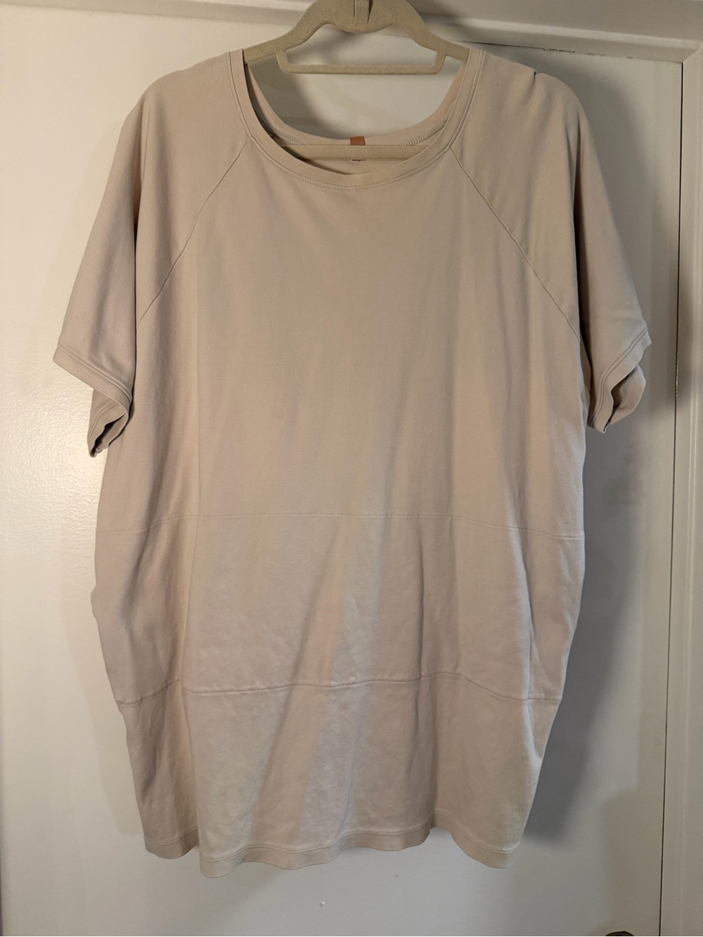Women’s Lunya beige oversized sleep shirt with side pockets